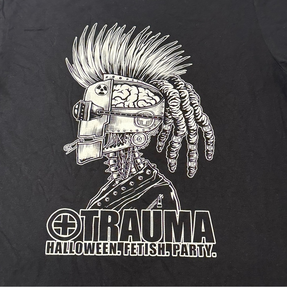 Cyberpunk Goth Graphic Tee Medium Trauma Festival Shirt